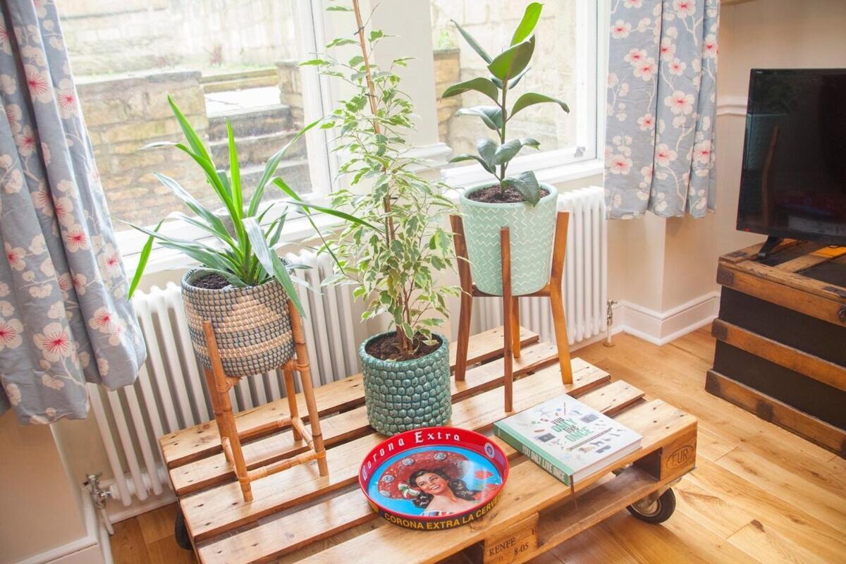 Georgian Garden Apartment - Central באת' מראה חיצוני תמונה