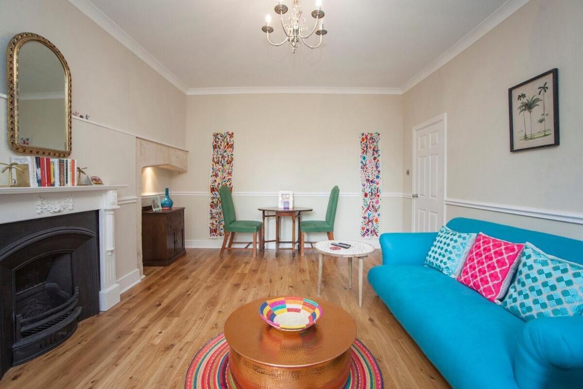 Georgian Garden Apartment - Central באת' מראה חיצוני תמונה